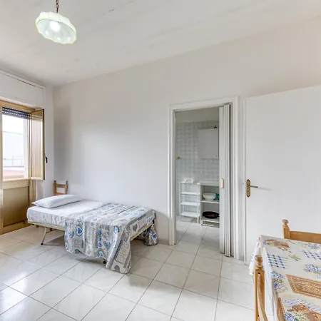 Apartment Con Piccola Vista Mare *